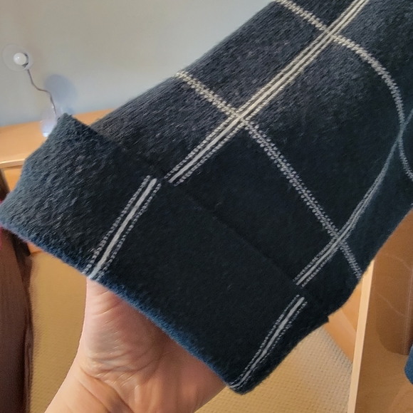 Tunic Sweater - Picture 3 of 4